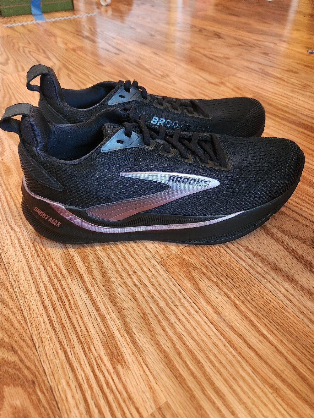 Brooks Ghost Max 3 Running/Walkkng Shoes